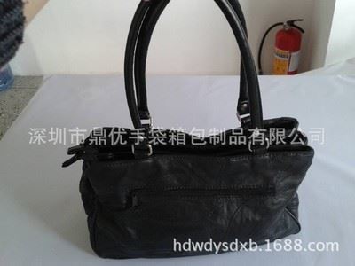 女式手提包 新款供应真皮车缝线女包 黑色百搭欧美潮流个性包包-深圳市鼎优手袋箱包制品提供女式手提包 新款供应真皮车缝线女包 黑色百搭欧美潮流个性包包的相关介绍、产品、服务、图片、价格深圳市鼎优手袋箱包制品、拉杆箱包、手袋等等、皮具、纺织品、服装服饰的购销